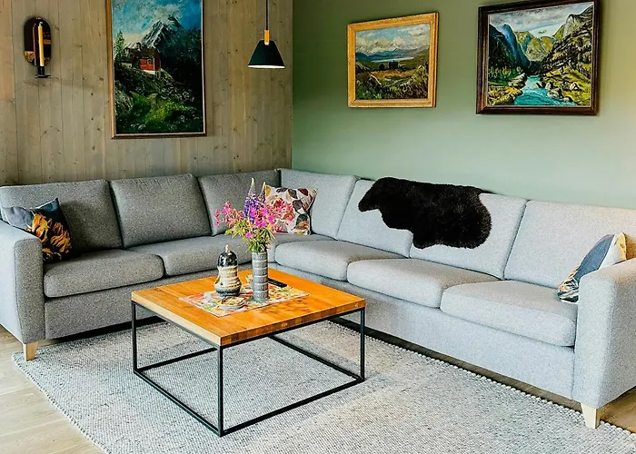 Mountain With Views In Myrkdalen * Vossestrand